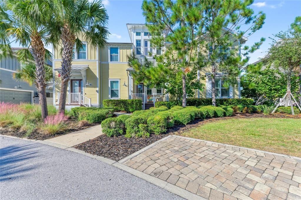 For Sale: $1,195,000 (3 beds, 3 baths, 2214 Square Feet)