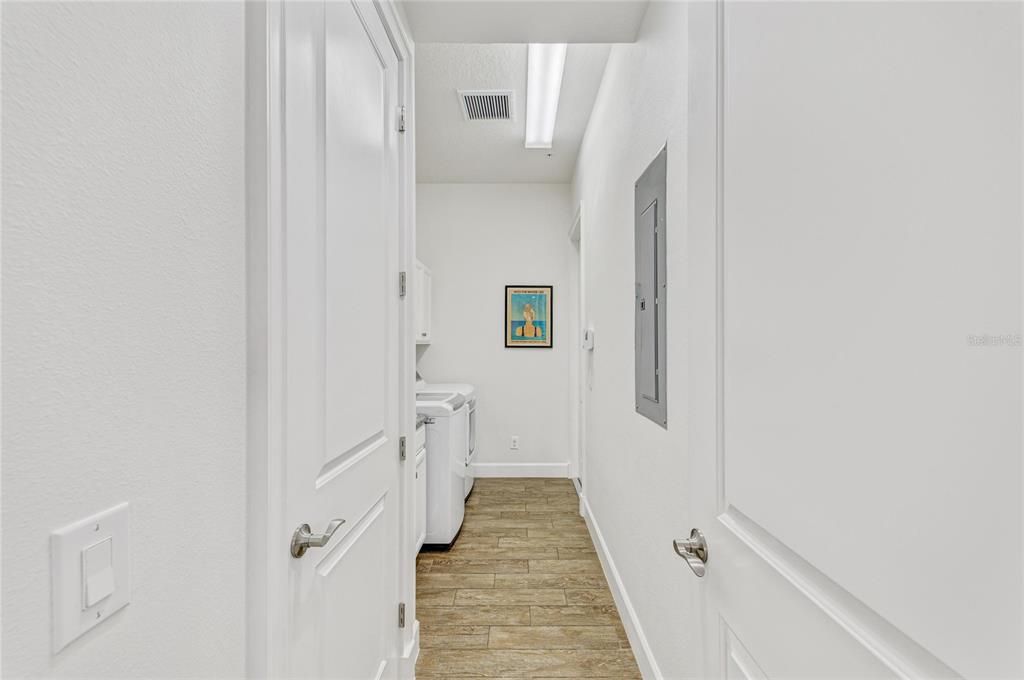 For Sale: $1,195,000 (3 beds, 3 baths, 2214 Square Feet)