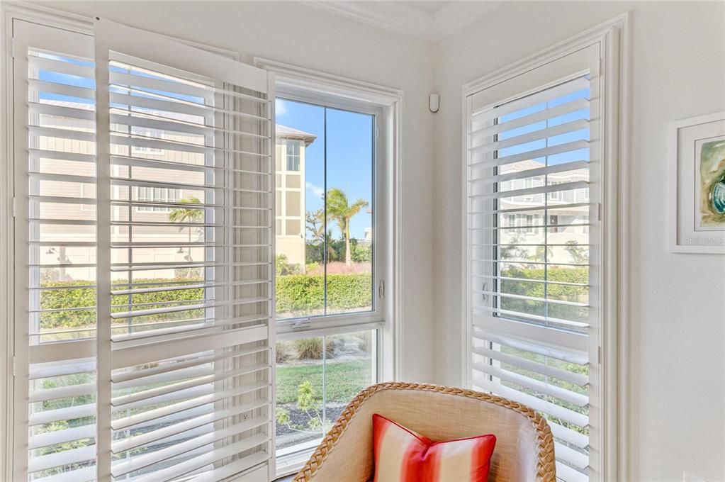 For Sale: $1,195,000 (3 beds, 3 baths, 2214 Square Feet)