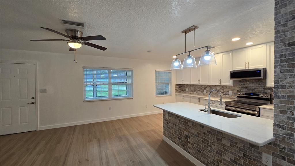 En Venta: $279,900 (3 camas, 1 baños, 1198 Pies cuadrados)