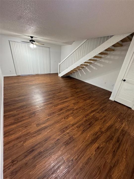 For Rent: $1,289 (2 beds, 1 baths, 1200 Square Feet)
