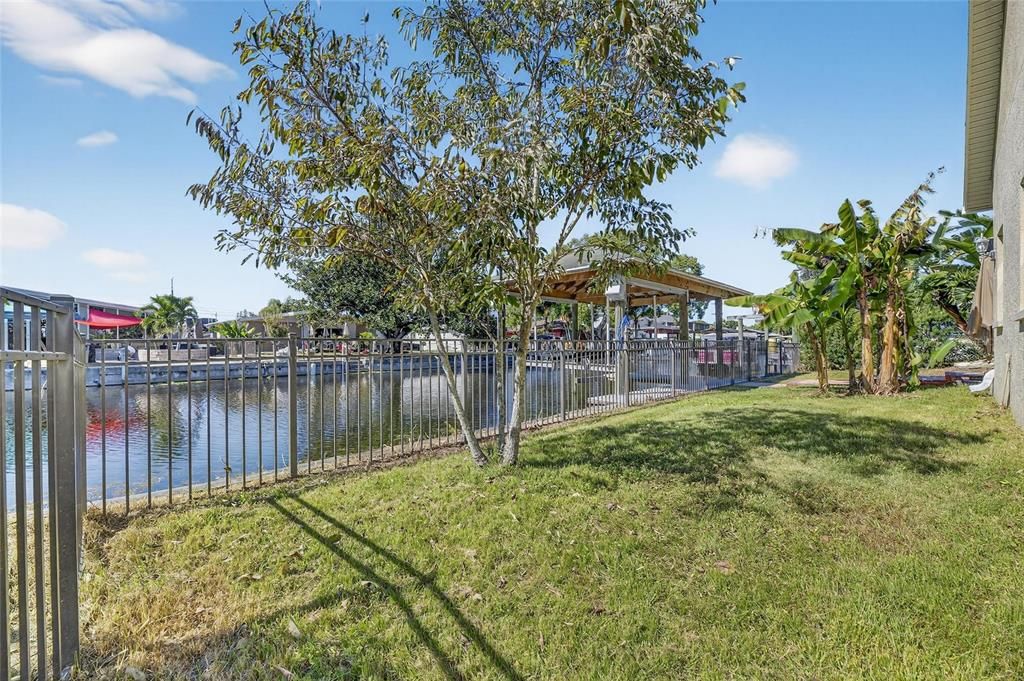 En Venta: $699,500 (3 camas, 2 baños, 2612 Pies cuadrados)