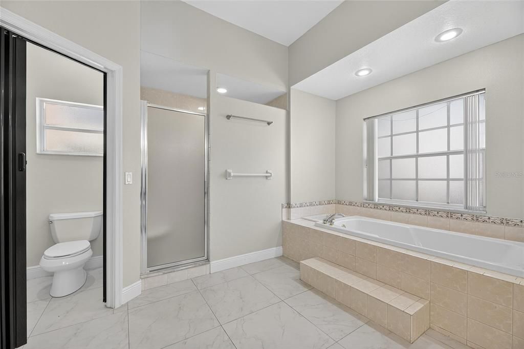 En Venta: $699,500 (3 camas, 2 baños, 2612 Pies cuadrados)