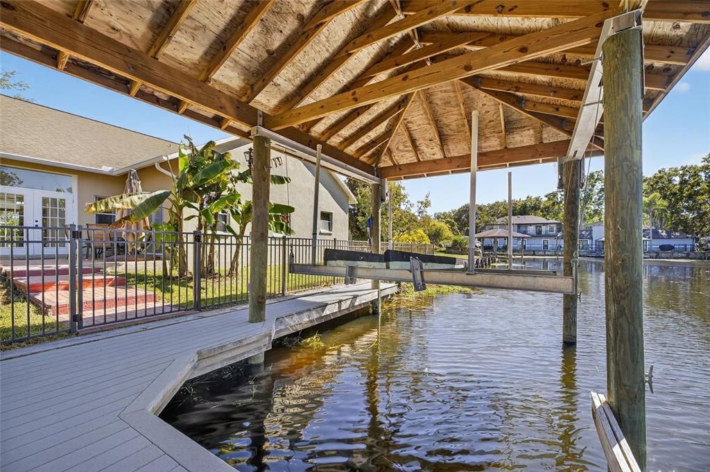 En Venta: $699,500 (3 camas, 2 baños, 2612 Pies cuadrados)