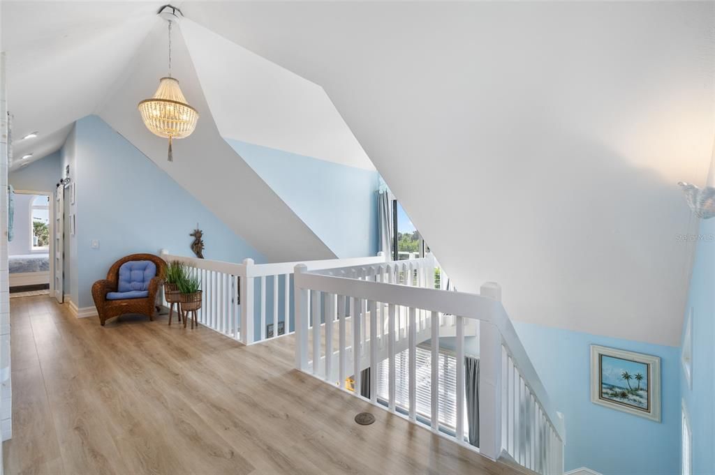 For Sale: $797,000 (3 beds, 2 baths, 1572 Square Feet)