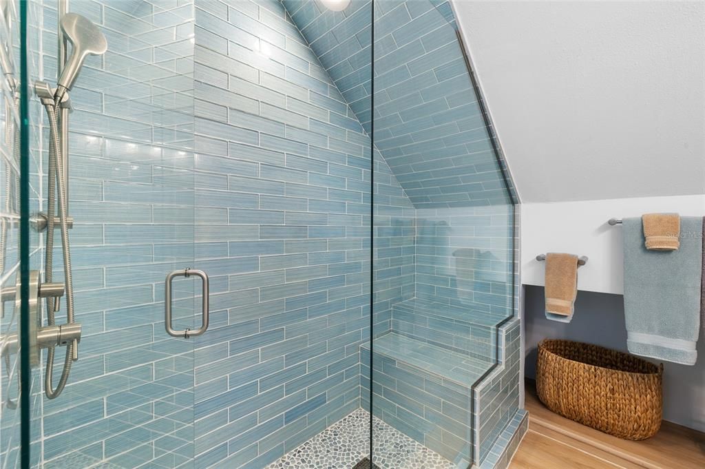 For Sale: $797,000 (3 beds, 2 baths, 1572 Square Feet)