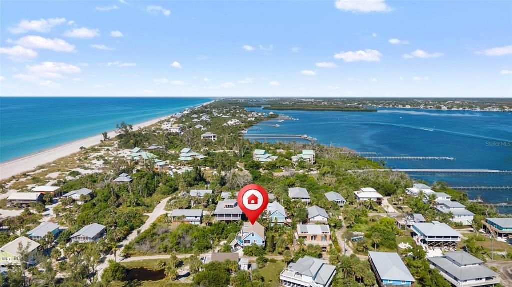 For Sale: $797,000 (3 beds, 2 baths, 1572 Square Feet)