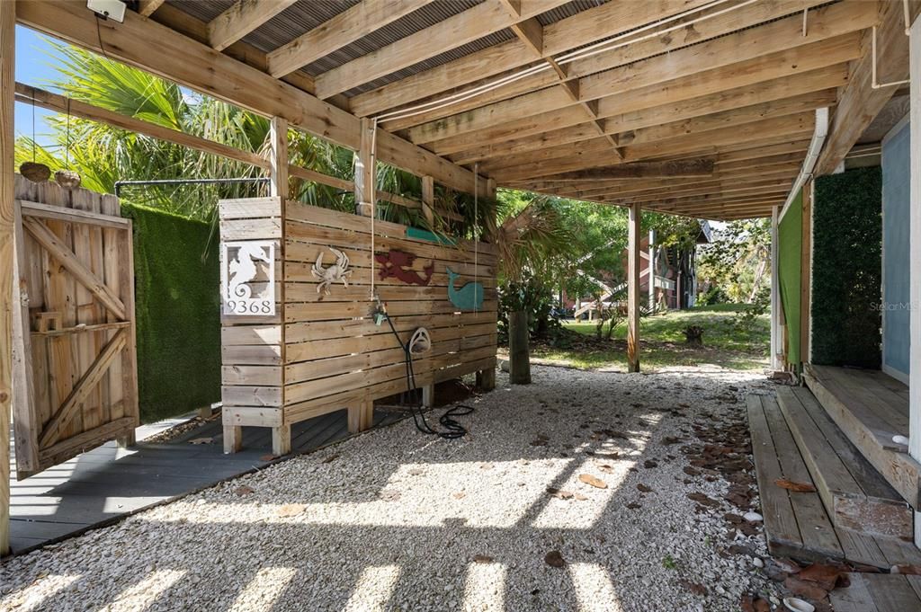 For Sale: $797,000 (3 beds, 2 baths, 1572 Square Feet)