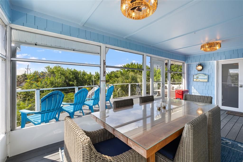 For Sale: $797,000 (3 beds, 2 baths, 1572 Square Feet)