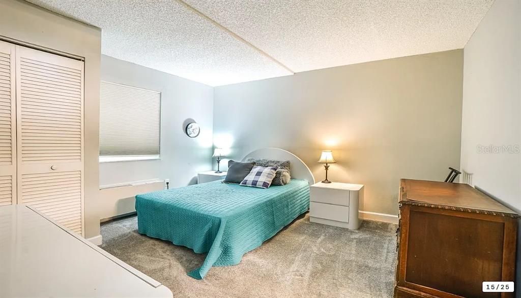 出租: $2,150 (2 贝兹, 2 浴室, 950 平方英尺)