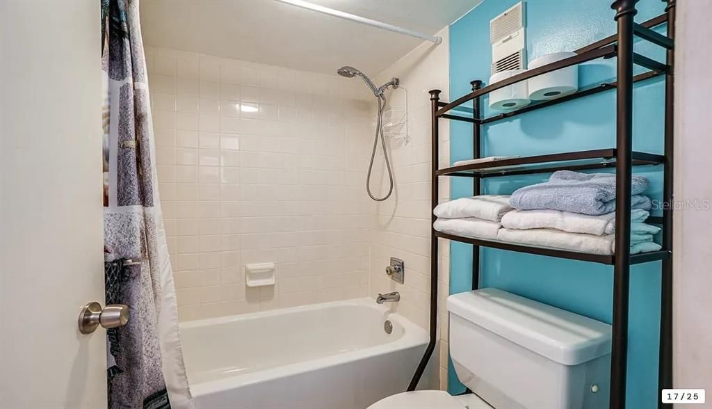 出租: $2,150 (2 贝兹, 2 浴室, 950 平方英尺)