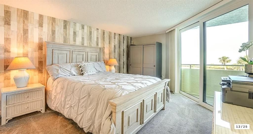 出租: $2,150 (2 贝兹, 2 浴室, 950 平方英尺)