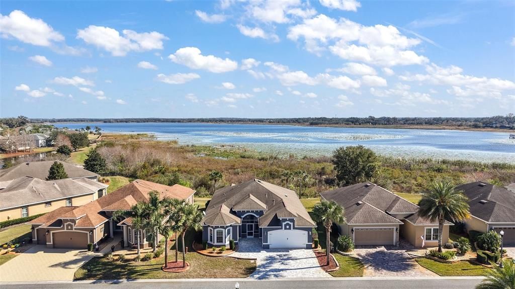 For Sale: $559,900 (4 beds, 2 baths, 2168 Square Feet)