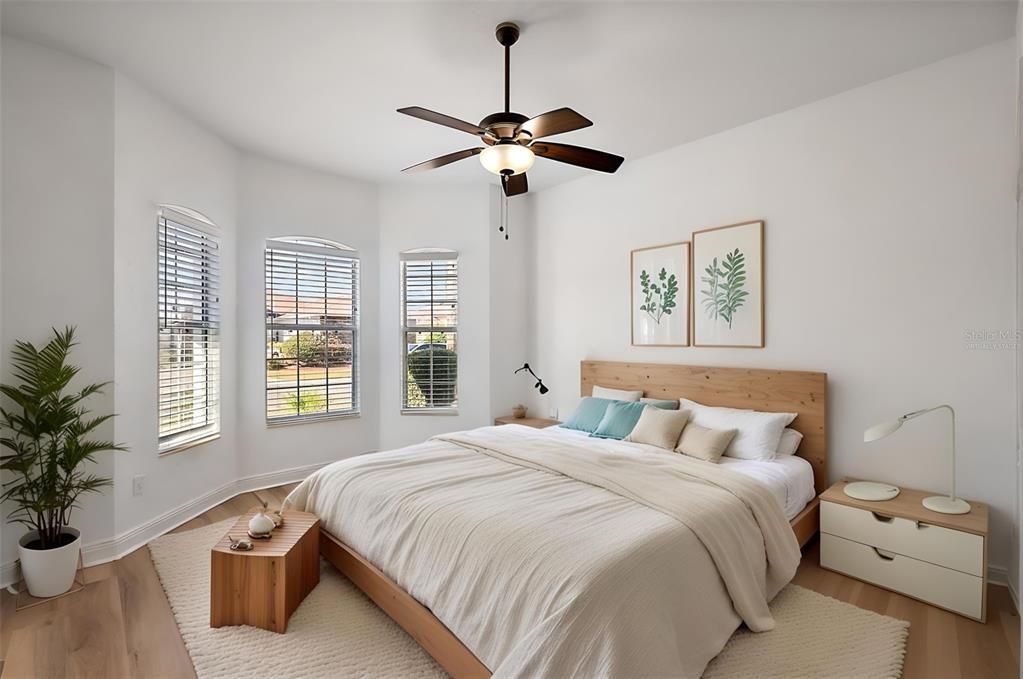 For Sale: $559,900 (4 beds, 2 baths, 2168 Square Feet)