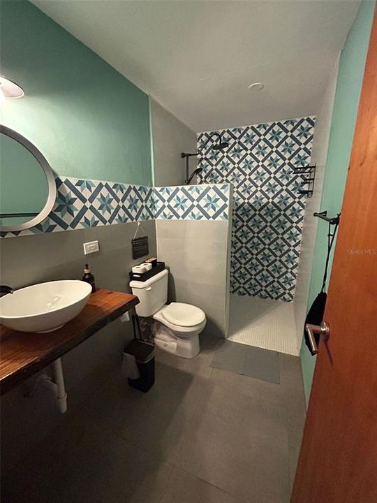 For Sale: $1,200,000 (0 beds, 0 baths, 2400 Square Feet)