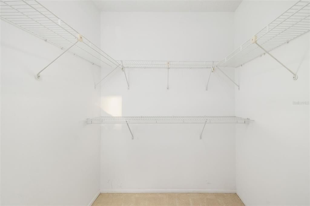 For Sale: $485,000 (4 beds, 2 baths, 1710 Square Feet)