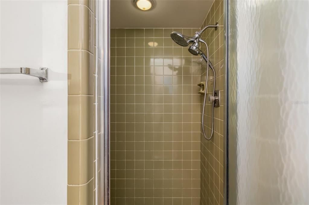 For Sale: $485,000 (4 beds, 2 baths, 1710 Square Feet)