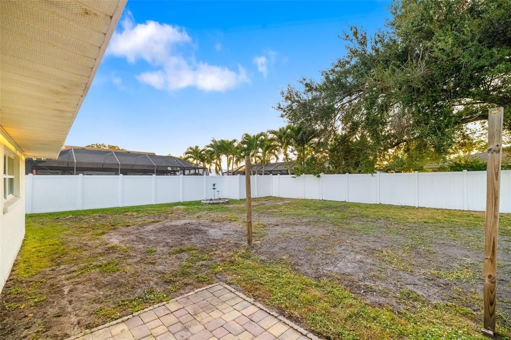 For Sale: $485,000 (4 beds, 2 baths, 1710 Square Feet)