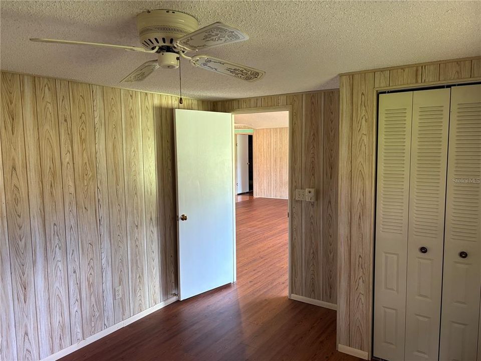 For Sale: $249,900 (3 beds, 2 baths, 1482 Square Feet)