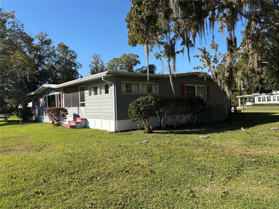 For Sale: $249,900 (3 beds, 2 baths, 1482 Square Feet)