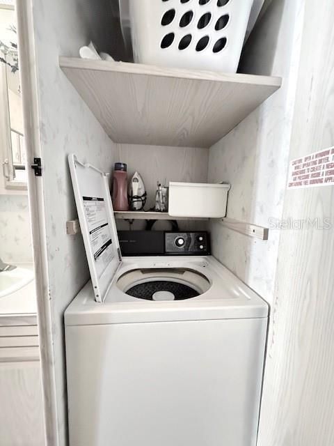 For Sale: $49,900 (1 beds, 1 baths, 386 Square Feet)