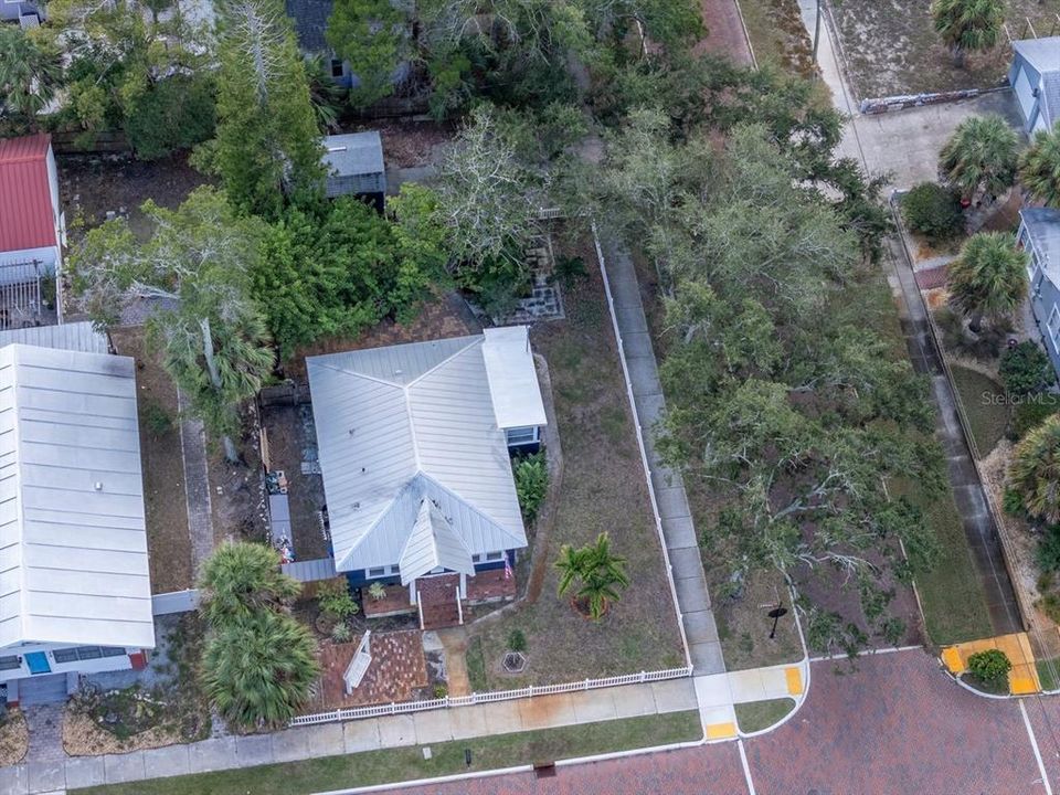 Activo con contrato: $314,900 (2 camas, 1 baños, 914 Pies cuadrados)