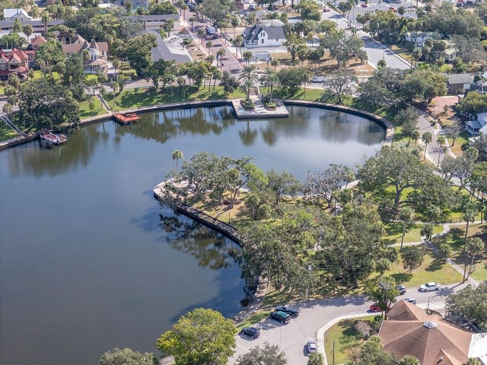 Activo con contrato: $314,900 (2 camas, 1 baños, 914 Pies cuadrados)