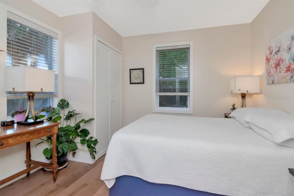 Activo con contrato: $314,900 (2 camas, 1 baños, 914 Pies cuadrados)