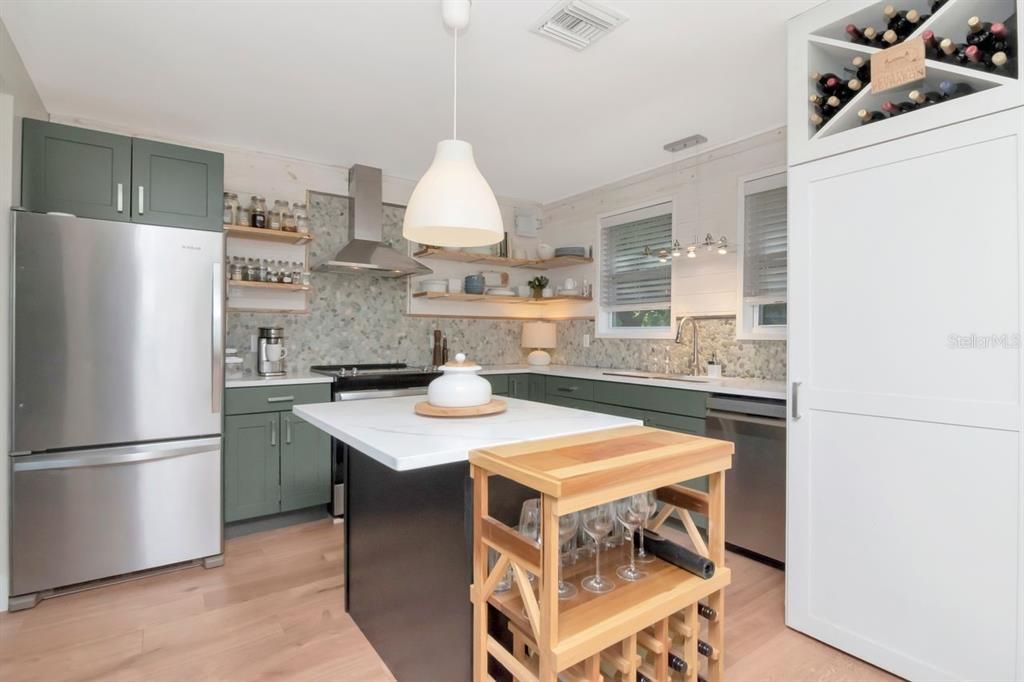 Activo con contrato: $314,900 (2 camas, 1 baños, 914 Pies cuadrados)