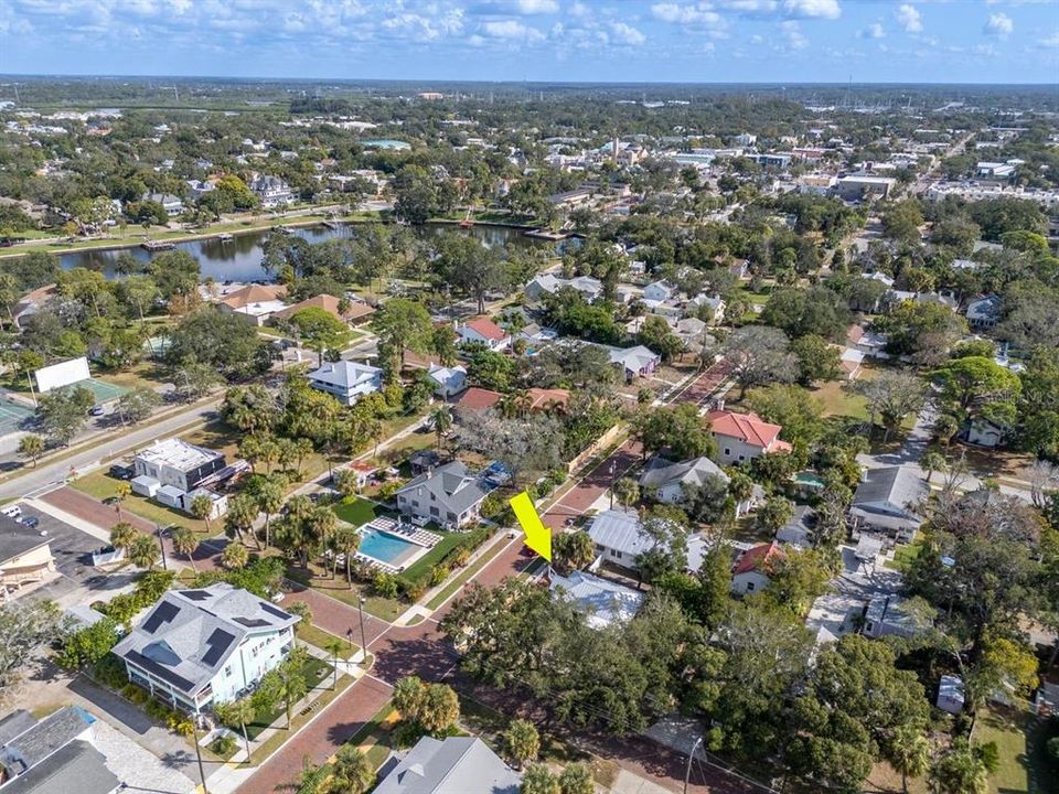 Activo con contrato: $314,900 (2 camas, 1 baños, 914 Pies cuadrados)