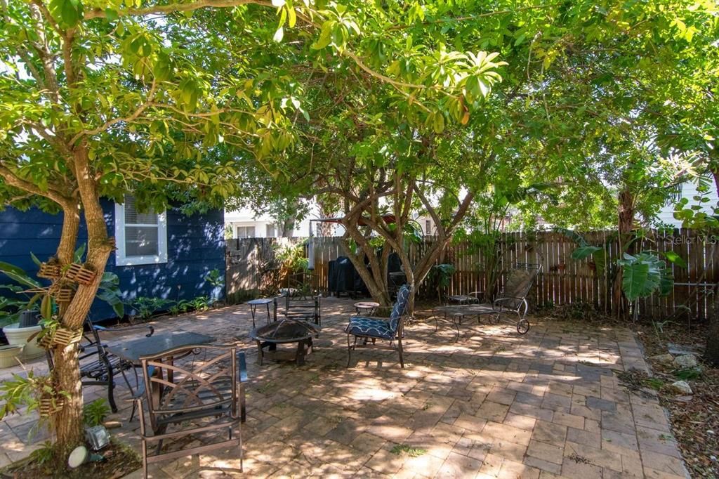 Activo con contrato: $314,900 (2 camas, 1 baños, 914 Pies cuadrados)