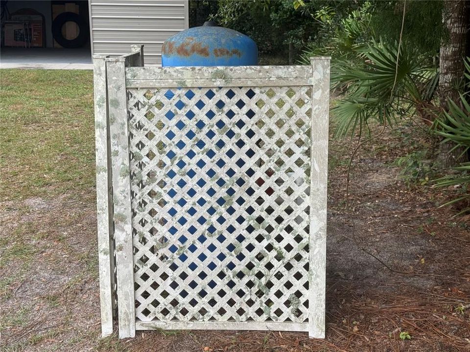 На продажу: $198,000 (2 спален, 1 ванн, 998 Квадратных фут)