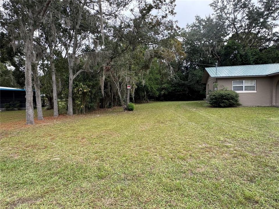 На продажу: $198,000 (2 спален, 1 ванн, 998 Квадратных фут)