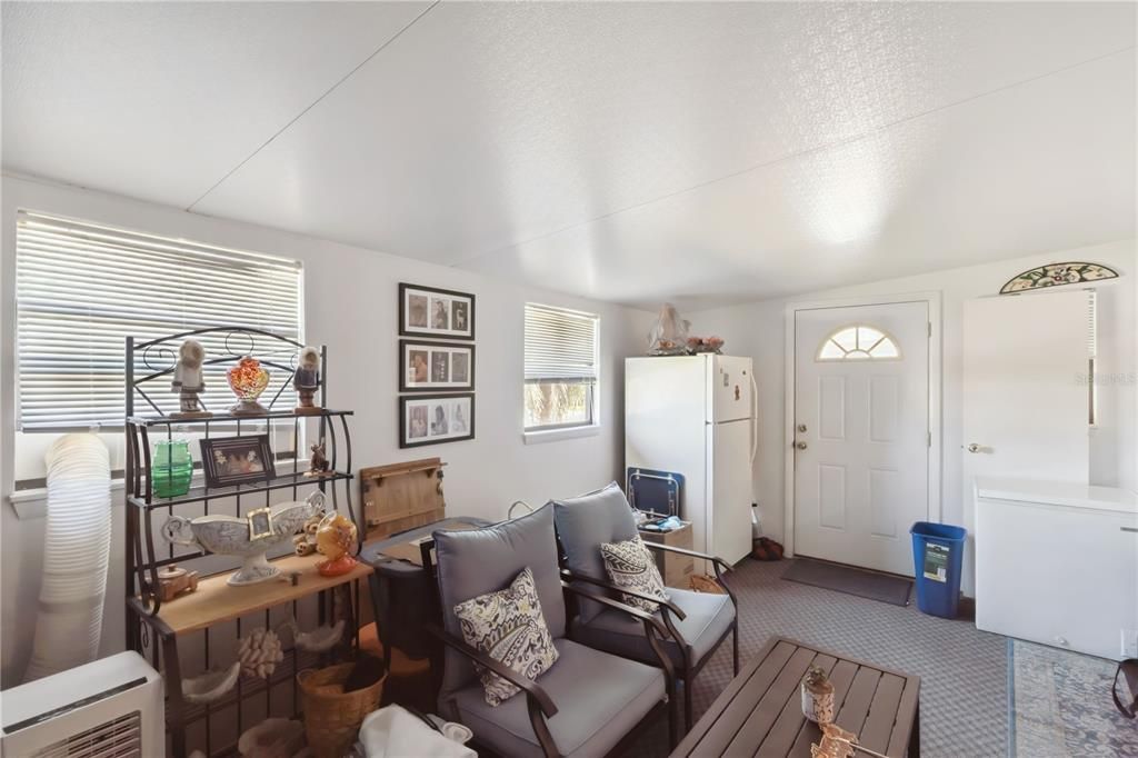 En Venta: $205,000 (2 camas, 2 baños, 1638 Pies cuadrados)