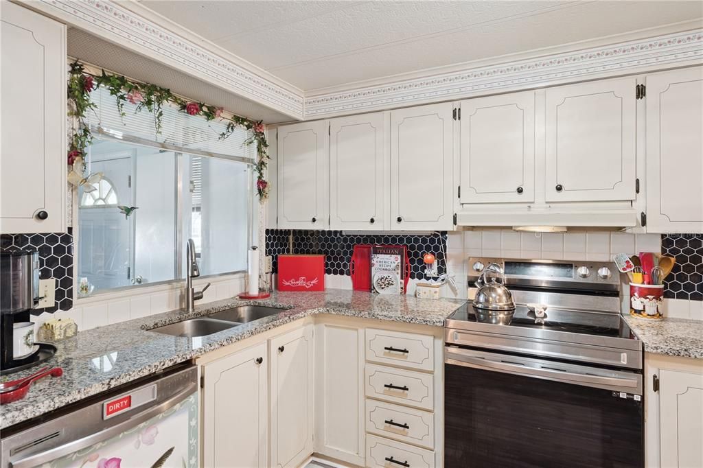 En Venta: $205,000 (2 camas, 2 baños, 1638 Pies cuadrados)