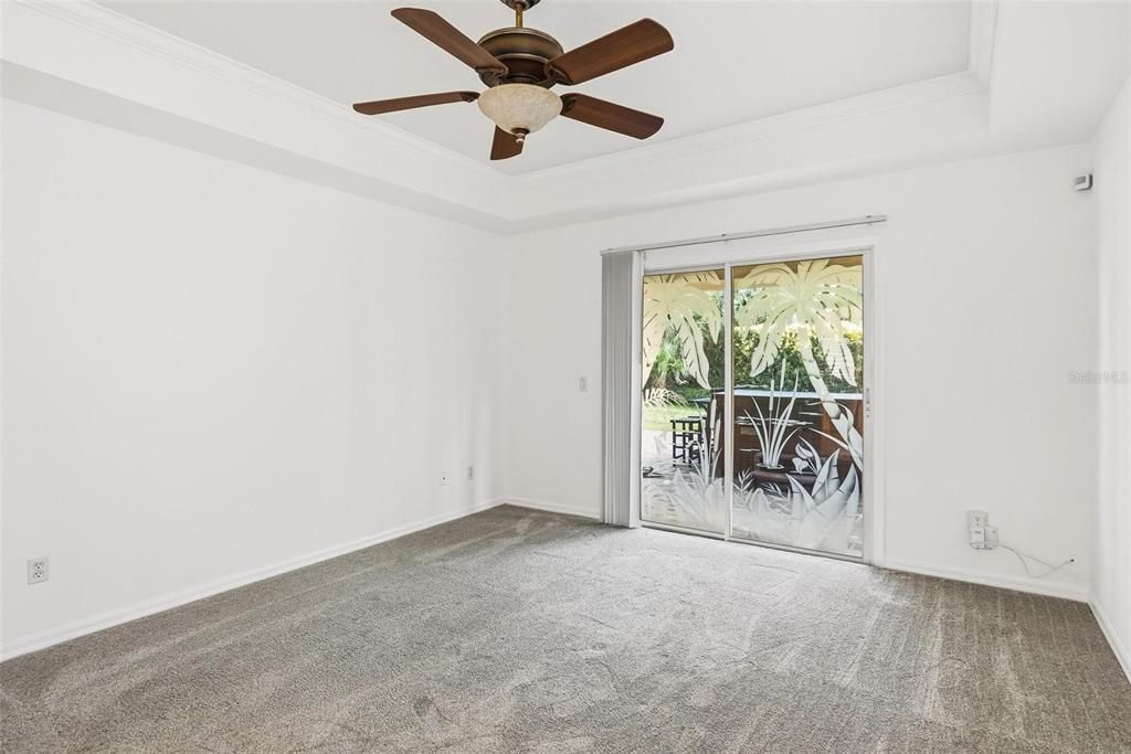 Active With Contract: $434,900 (3 beds, 2 baths, 1644 Square Feet)