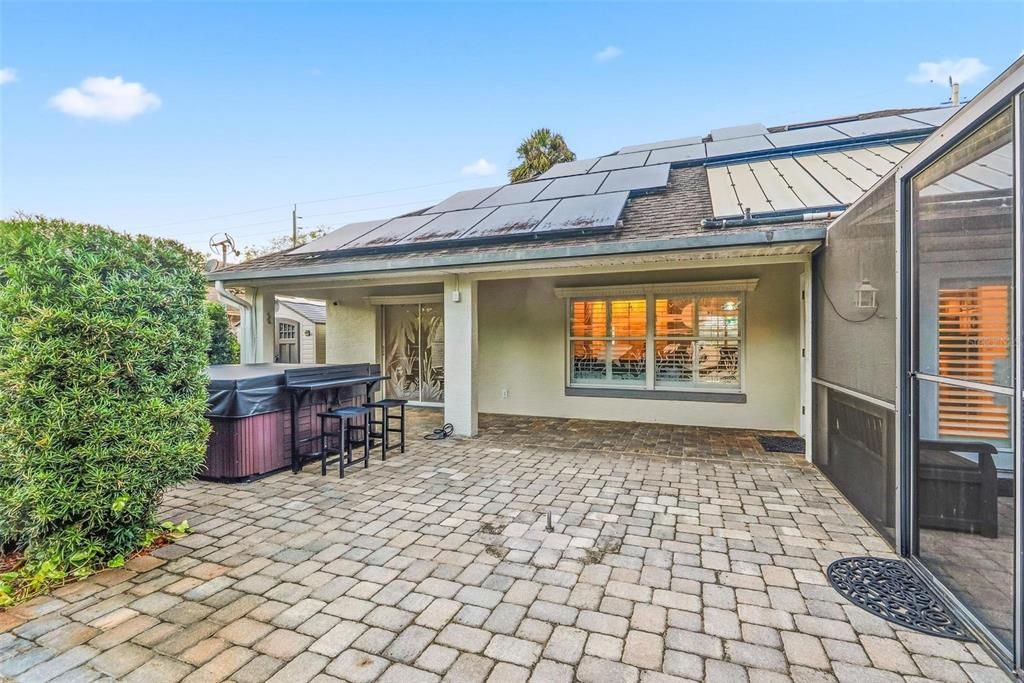 Active With Contract: $434,900 (3 beds, 2 baths, 1644 Square Feet)