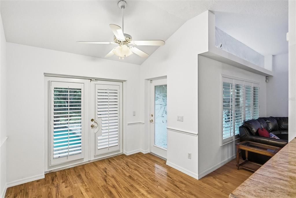 Active With Contract: $434,900 (3 beds, 2 baths, 1644 Square Feet)