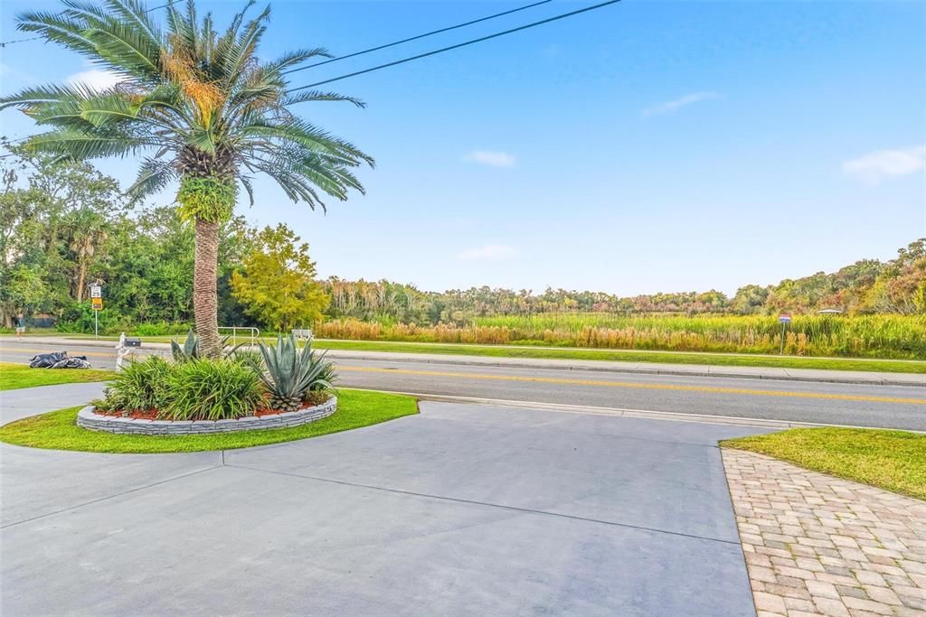 Active With Contract: $434,900 (3 beds, 2 baths, 1644 Square Feet)