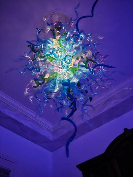 En Venta: $429,900 (3 camas, 2 baños, 1644 Pies cuadrados)