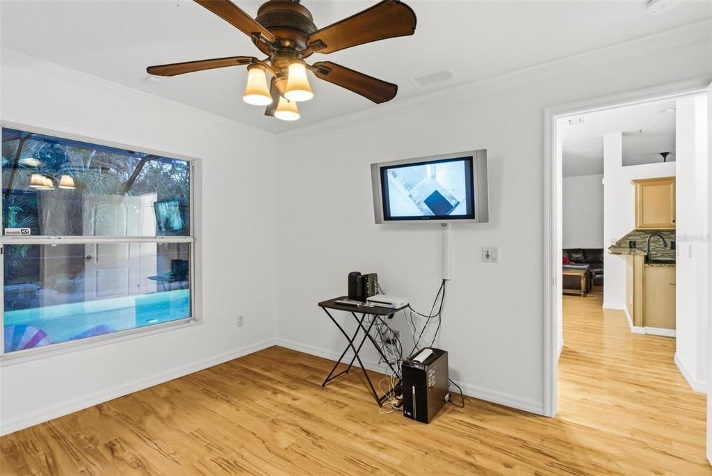 Active With Contract: $434,900 (3 beds, 2 baths, 1644 Square Feet)