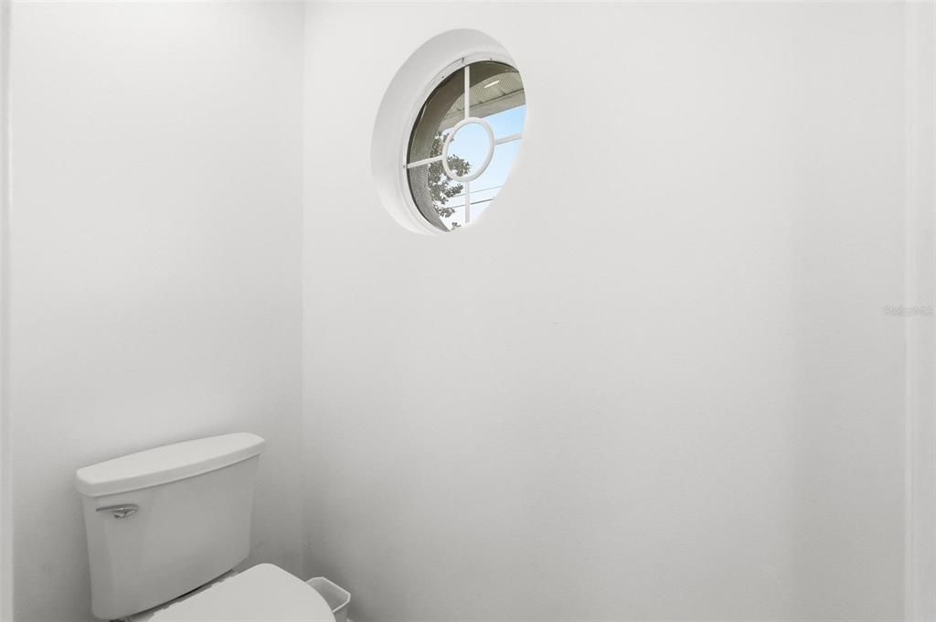 Active With Contract: $434,900 (3 beds, 2 baths, 1644 Square Feet)