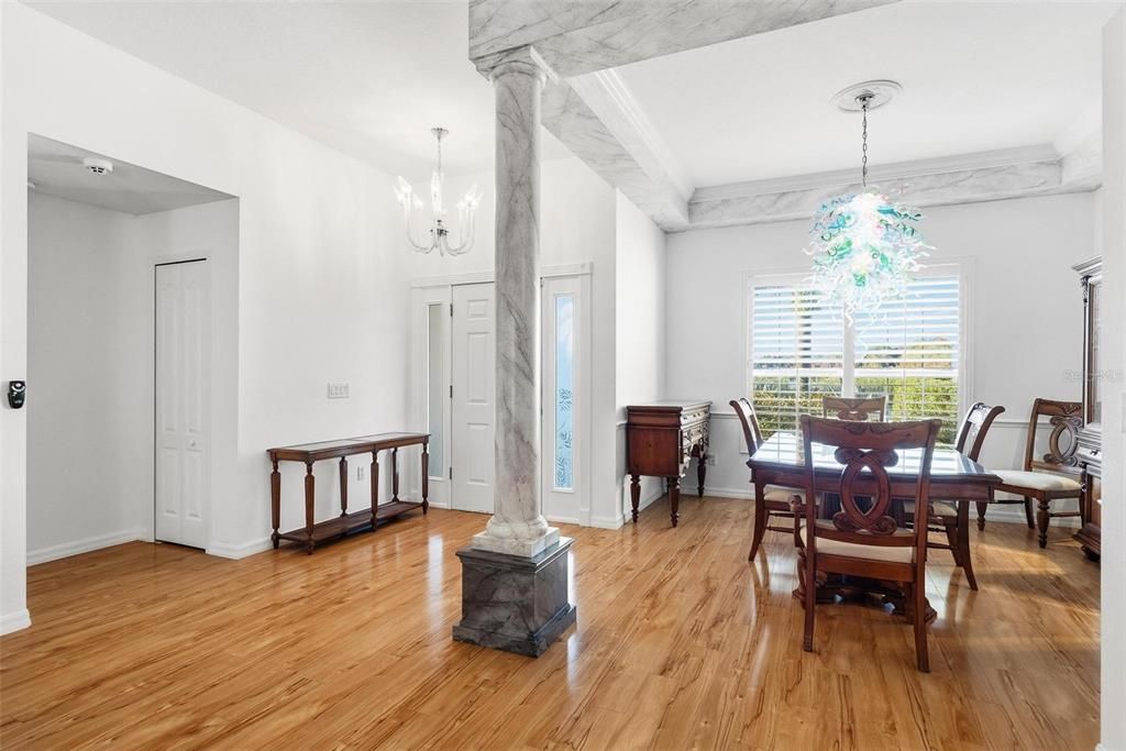 Active With Contract: $434,900 (3 beds, 2 baths, 1644 Square Feet)