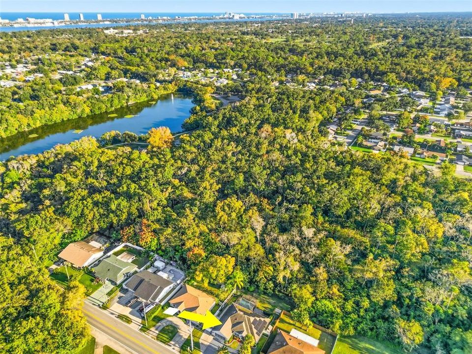 Active With Contract: $434,900 (3 beds, 2 baths, 1644 Square Feet)