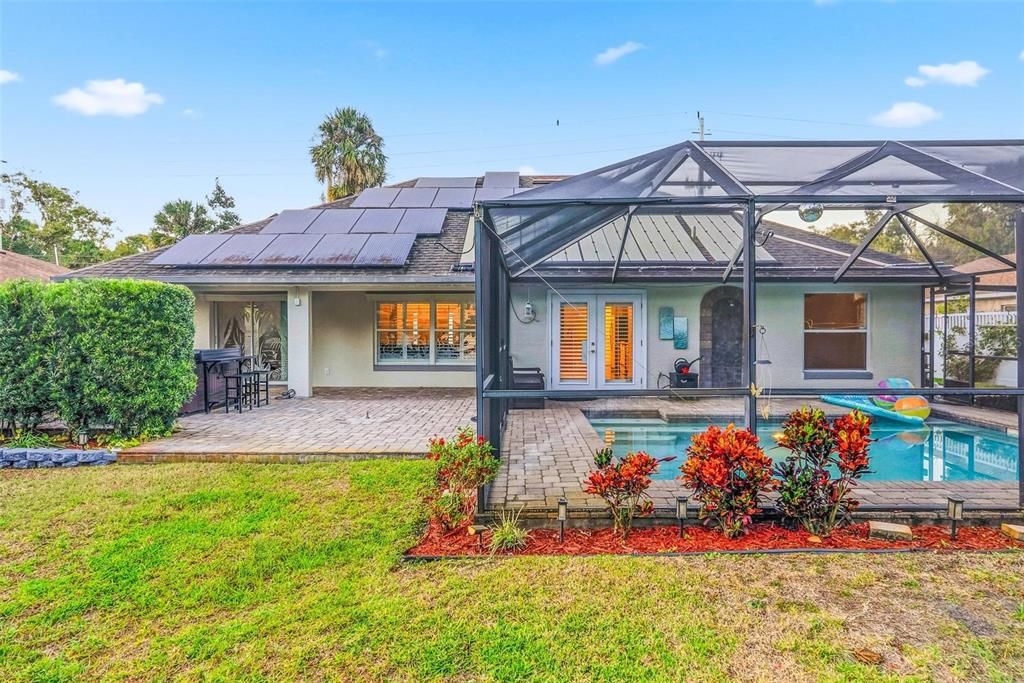 Active With Contract: $434,900 (3 beds, 2 baths, 1644 Square Feet)