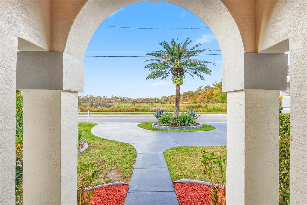 Active With Contract: $434,900 (3 beds, 2 baths, 1644 Square Feet)