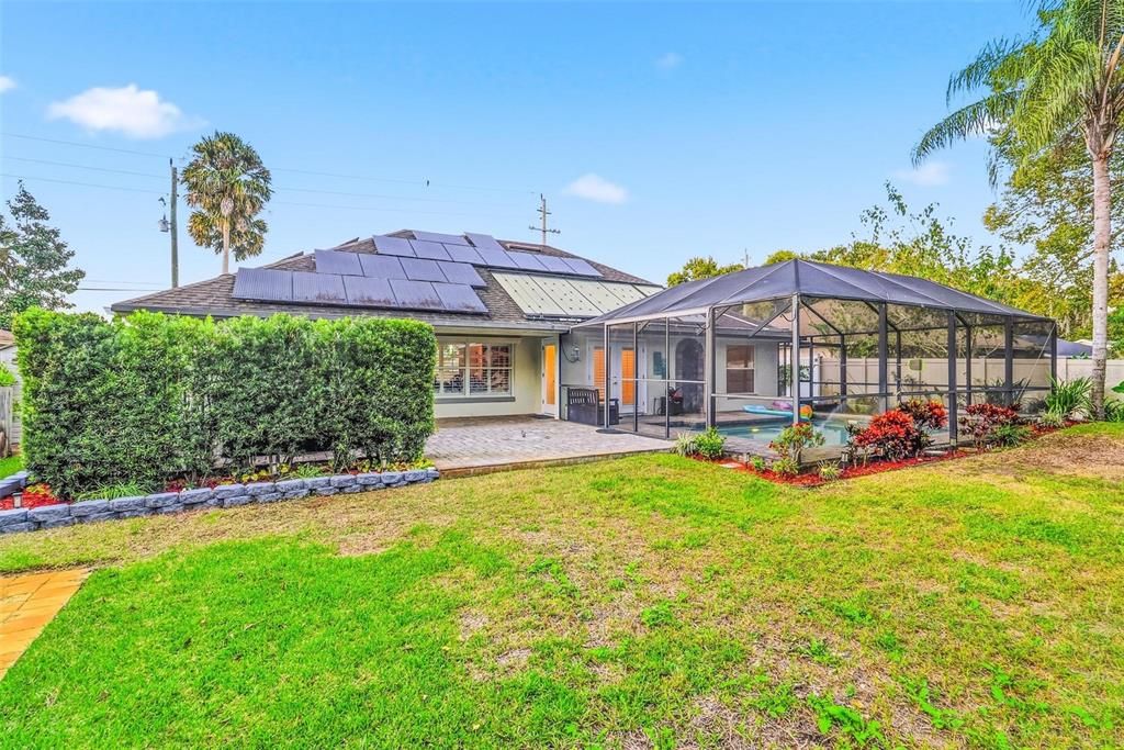 Active With Contract: $434,900 (3 beds, 2 baths, 1644 Square Feet)