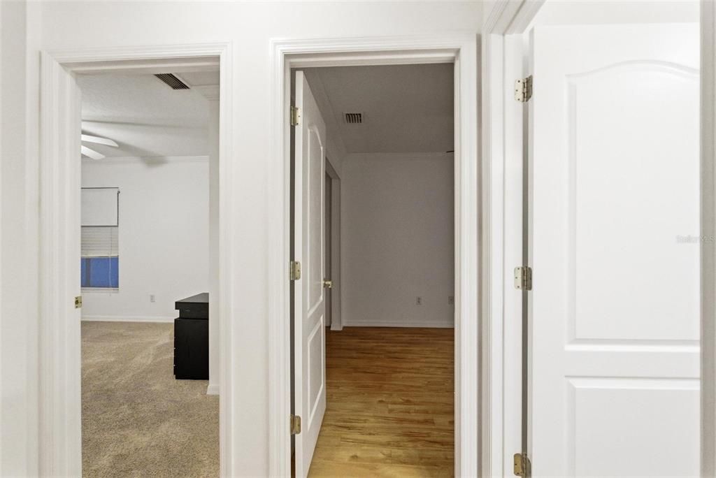 Active With Contract: $434,900 (3 beds, 2 baths, 1644 Square Feet)