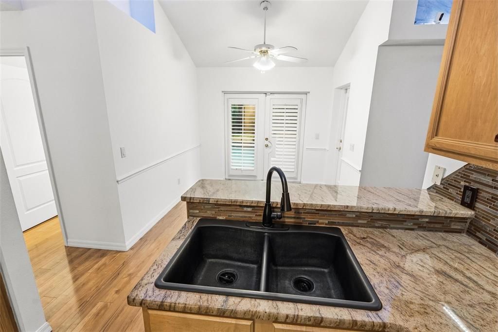 Active With Contract: $434,900 (3 beds, 2 baths, 1644 Square Feet)