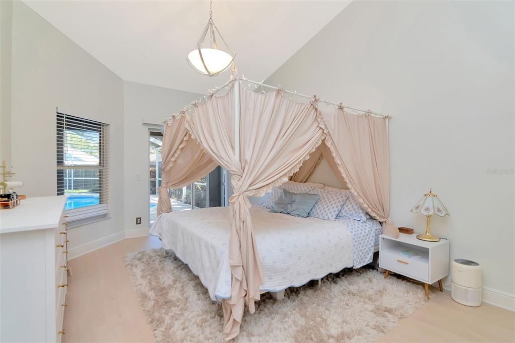 Active With Contract: $599,900 (4 beds, 2 baths, 1890 Square Feet)